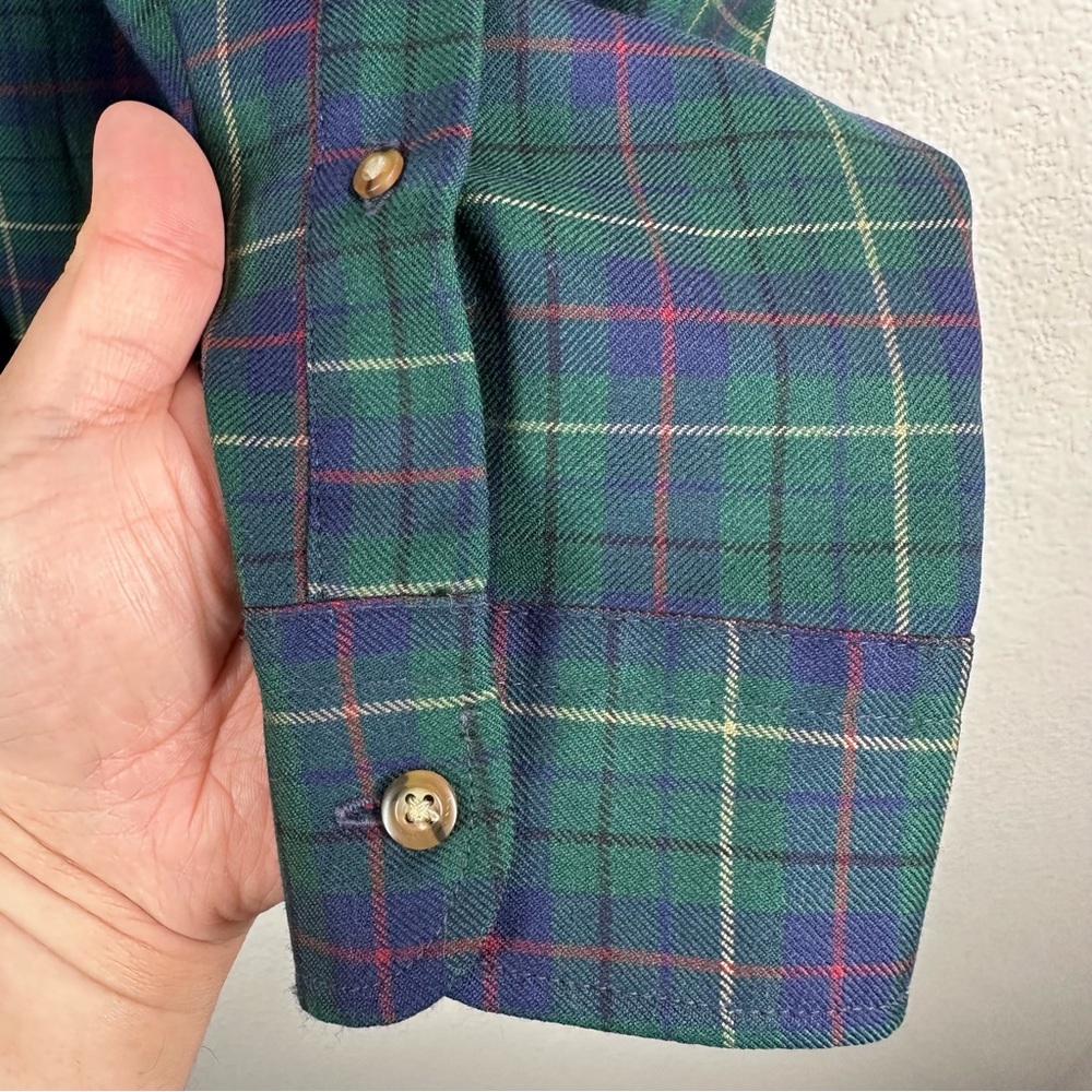 Pendleton 100% Virgin Wool Authentic Tartan Plaid Button Down Shirt Medium EUC - Picture 4 of 7